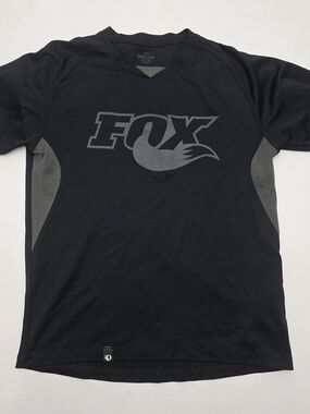 Fox Pearl Izumi Black Short-Sleeve Performance Tee with Gray Logo